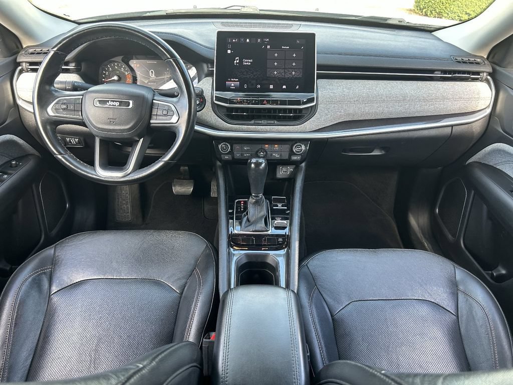 Used 2022 Jeep Compass Latitude AWD/4WD image 16