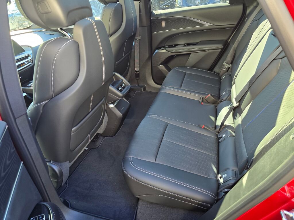 New 2025 Cadillac Lyriq Sport image 17