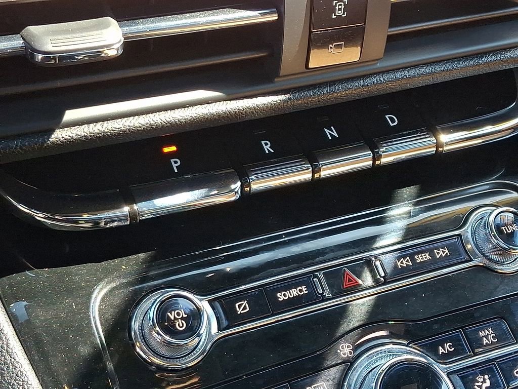 Used 2020 Lincoln Corsair Reserve image 15