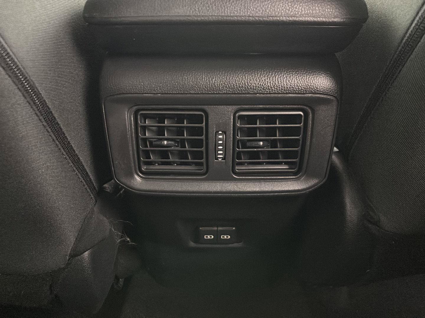 Used 2024 Toyota RAV4 XLE AWD/4WD image 18