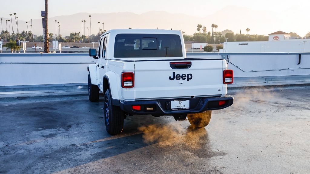 New 2026 Jeep Gladiator Sport AWD/4WD image 7