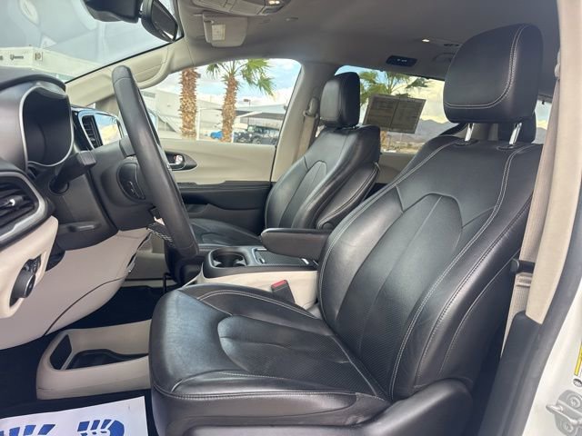 Certified 2022 Chrysler Pacifica Touring-L FWD image 20