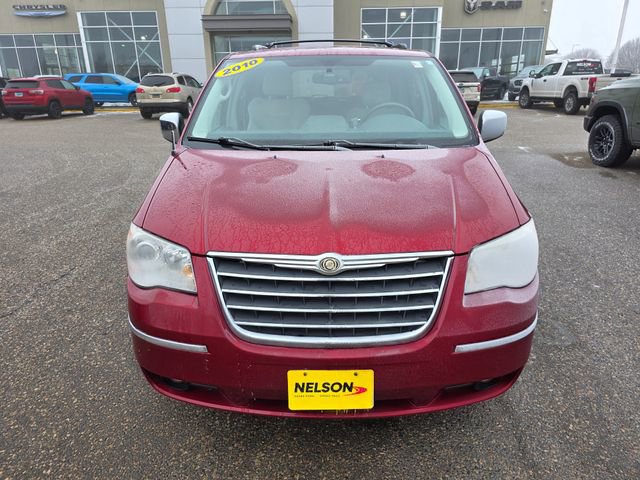 Used 2010 Chrysler Town & Country Limited w/ Trailer Tow Group image 4