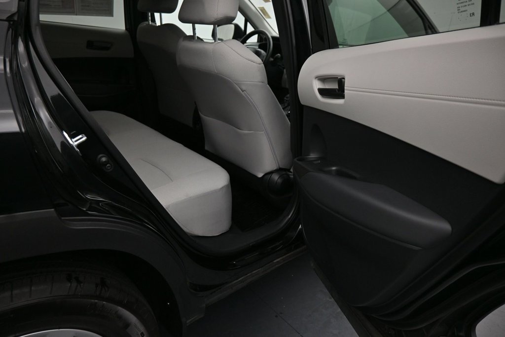 Used 2026 Toyota Corolla Cross LE FWD image 11