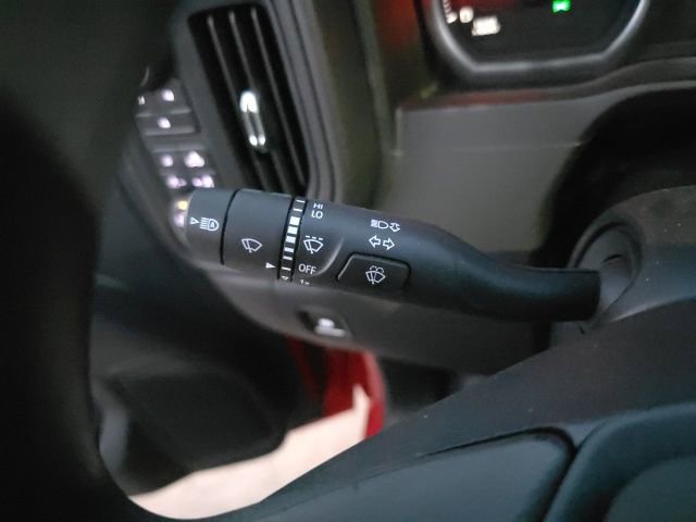 Used 2025 Chevrolet Silverado 2500 Custom w/ Custom Value Package image 15