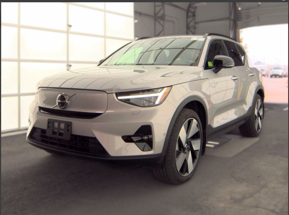 Used 2023 Volvo XC40 Recharge Ultimate w/ Protection Package Premier AWD/4WD image 4