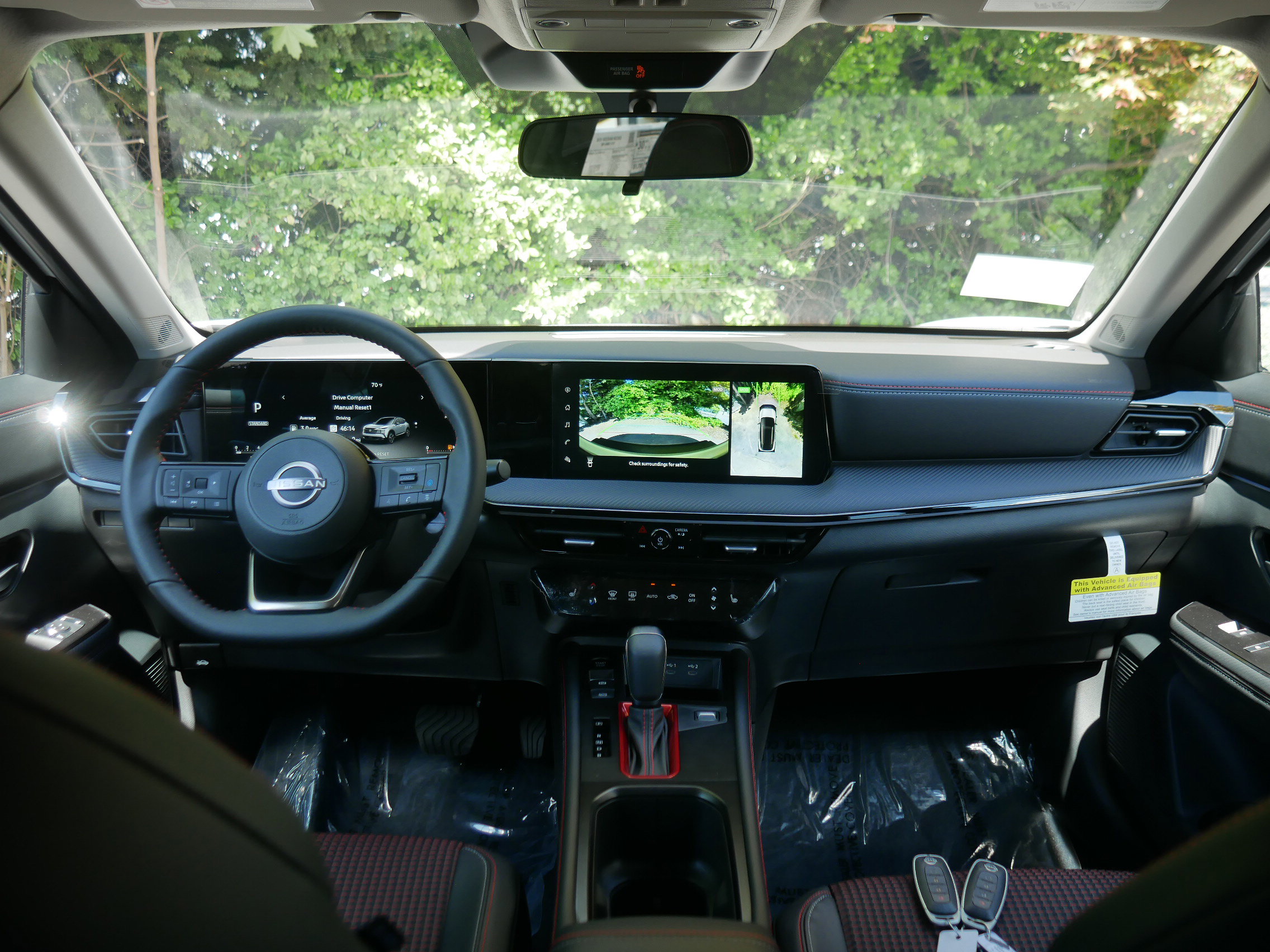 New 2025 Nissan Kicks SR w/ SR Premium Package image 9