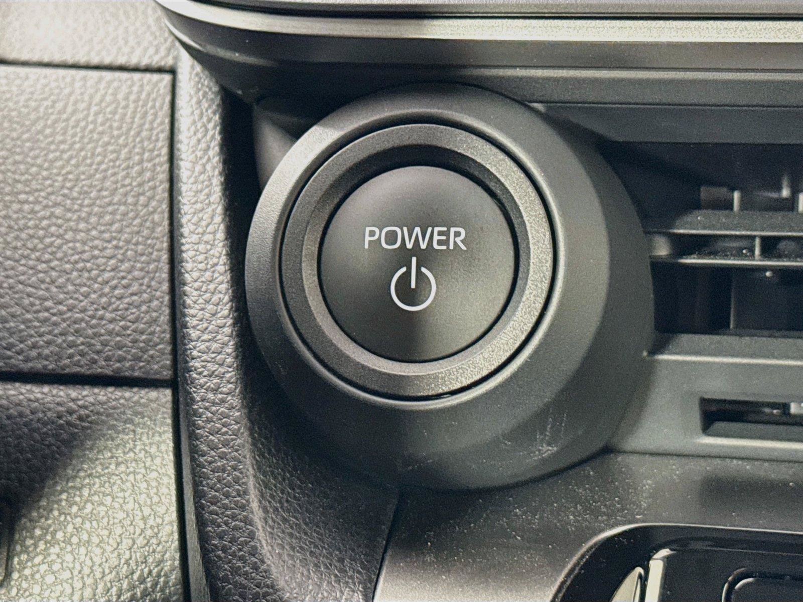 Certified 2025 Toyota Prius LE FWD image 20