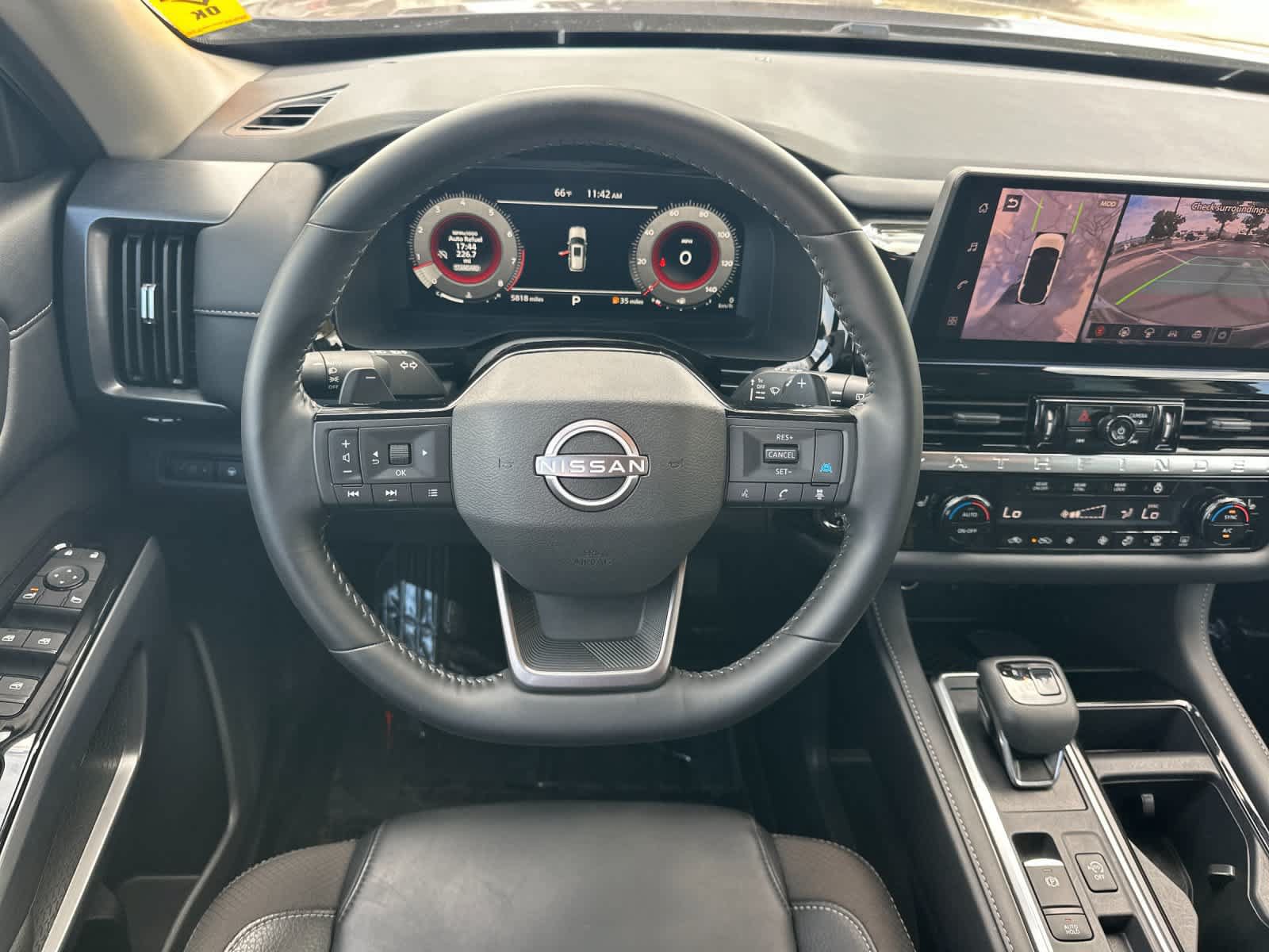 Used 2026 Nissan Pathfinder SL FWD image 15