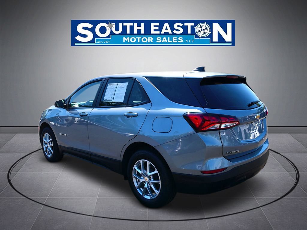 Used 2023 Chevrolet Equinox LS w/ LPO, Floor Liner Package AWD/4WD image 5