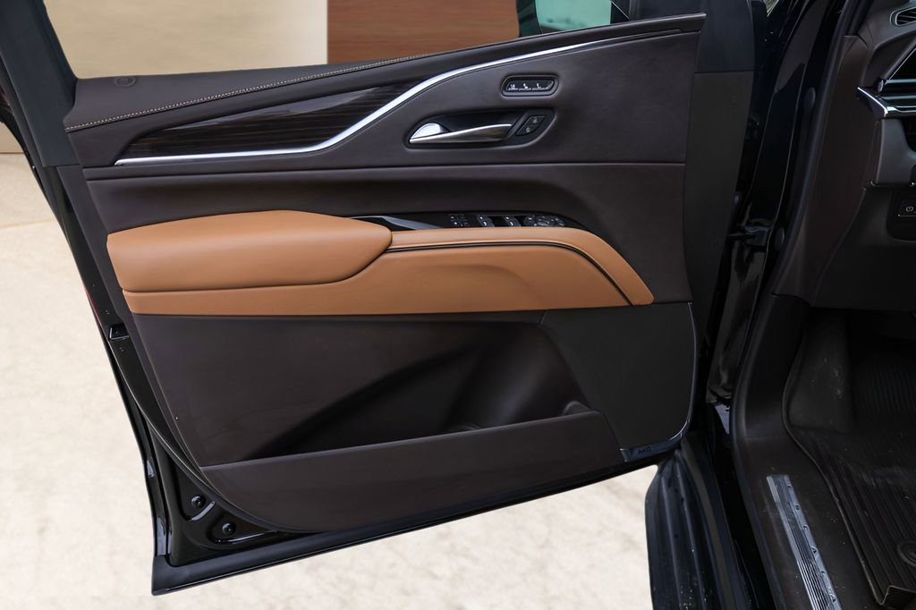 Used 2021 Cadillac Escalade Sport w/ Heavy-Duty Trailer Package image 24