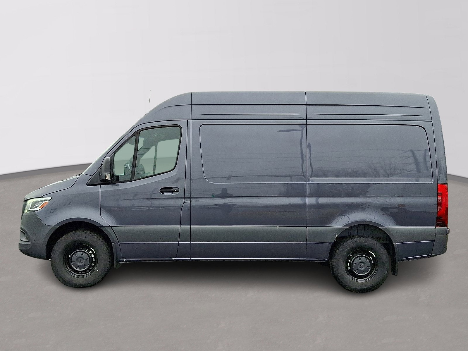 Used 2024 Mercedes-Benz Sprinter 144 Cargo image 7