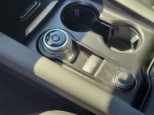 Used 2025 Ford Explorer Active RWD image 12