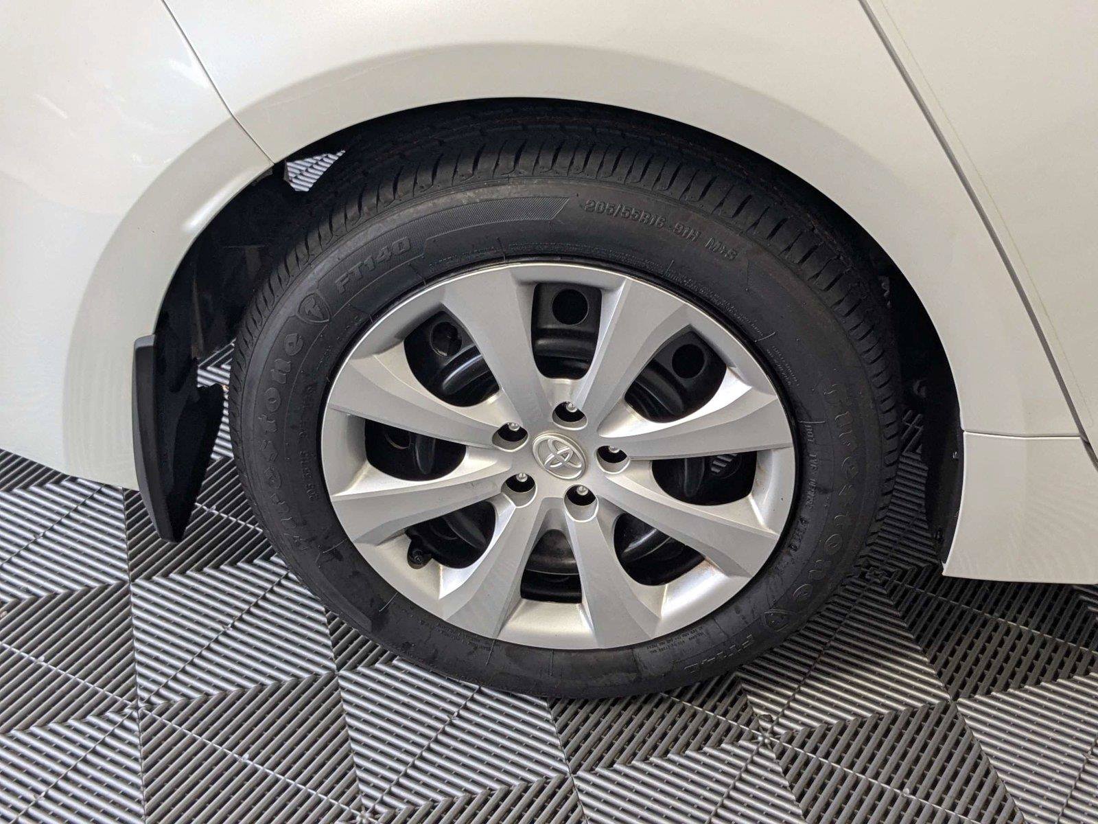 Certified 2025 Toyota Corolla LE FWD image 9