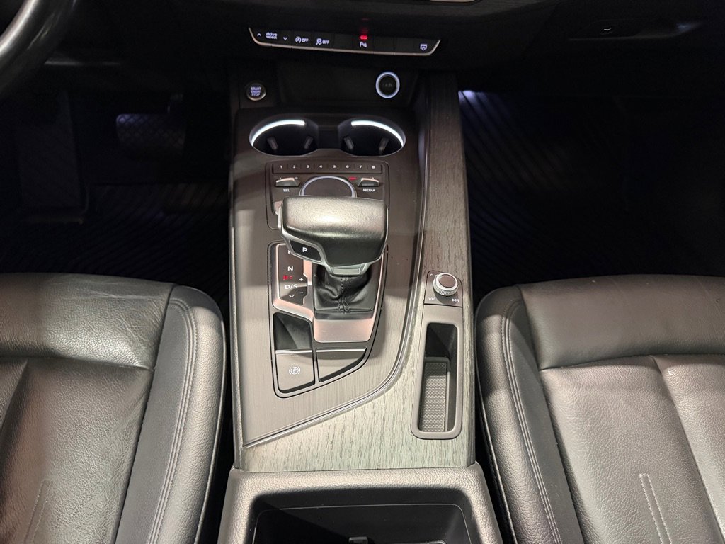 Used 2017 Audi A4 2.0T Premium Plus w/ Premium Plus Package image 24