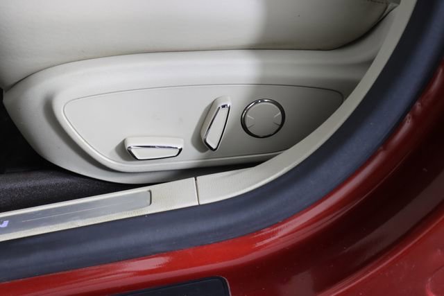 Used 2017 Lincoln MKZ Premiere image 26