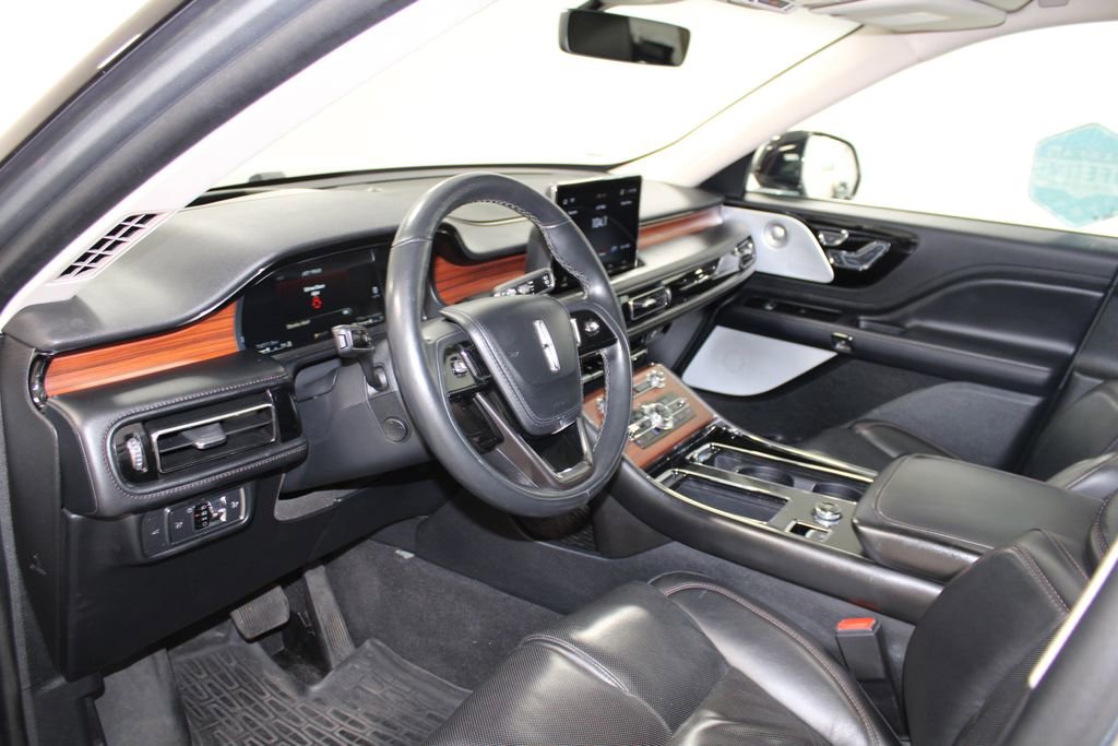 Used 2022 Lincoln Aviator Reserve w/ Equipment Group 201A image 24