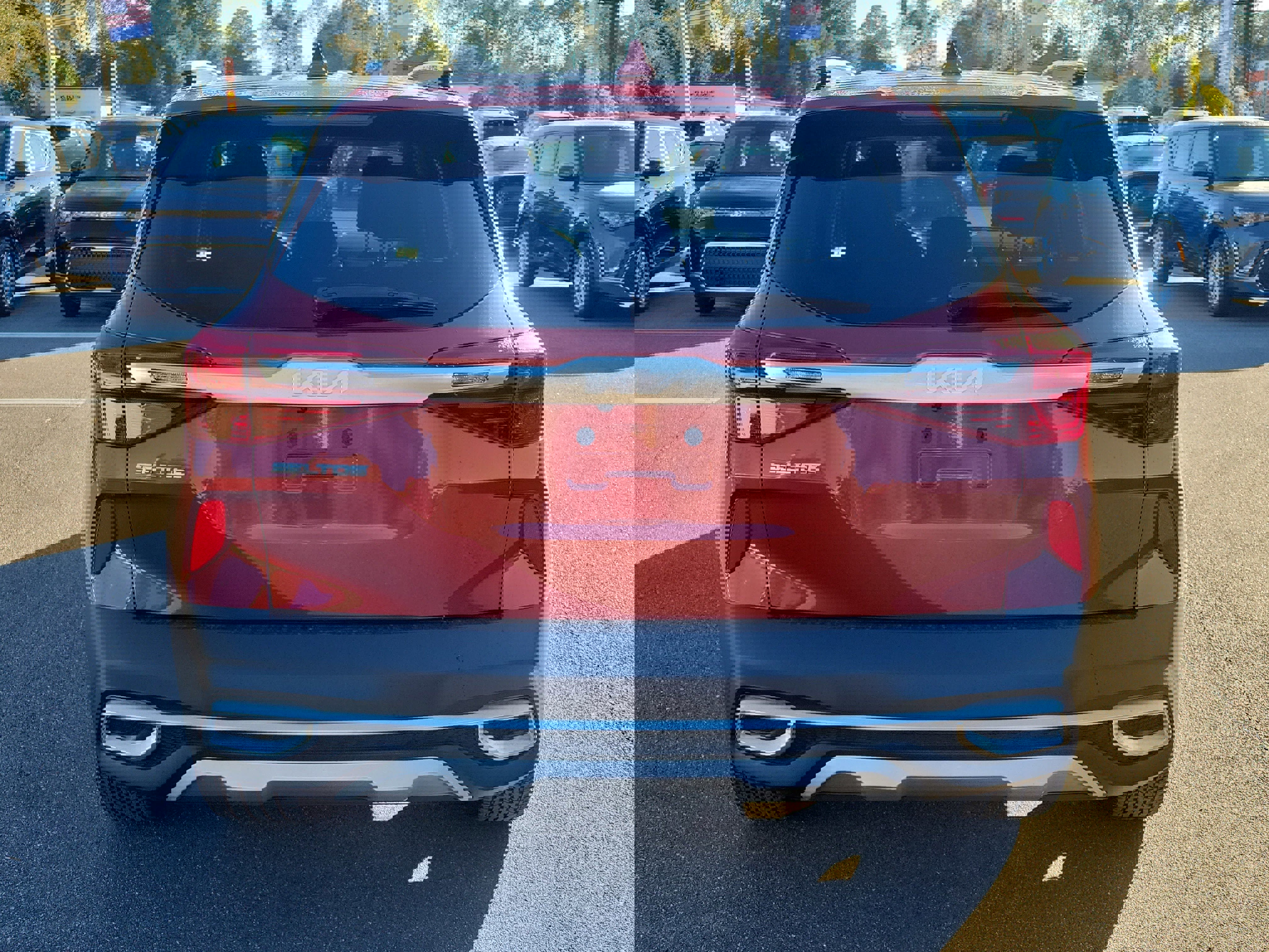 Certified 2022 Kia Seltos SX image 5