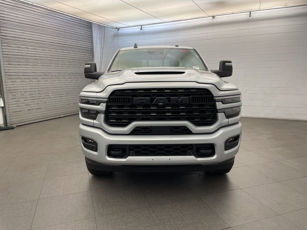 New 2026 RAM 2500 Limited AWD/4WD image 9