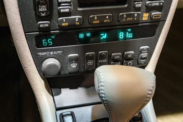 Used 2000 Cadillac Eldorado ESC w/ Comfort/Convenience Pkg FWD image 29