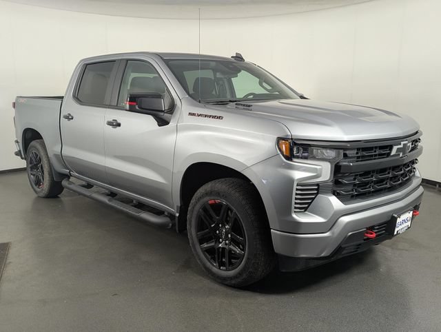 Used 2024 Chevrolet Silverado 1500 RST w/ Redline Edition AWD/4WD image 2