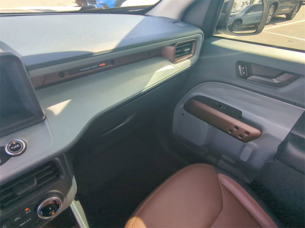 Used 2024 Ford Maverick Lariat image 16