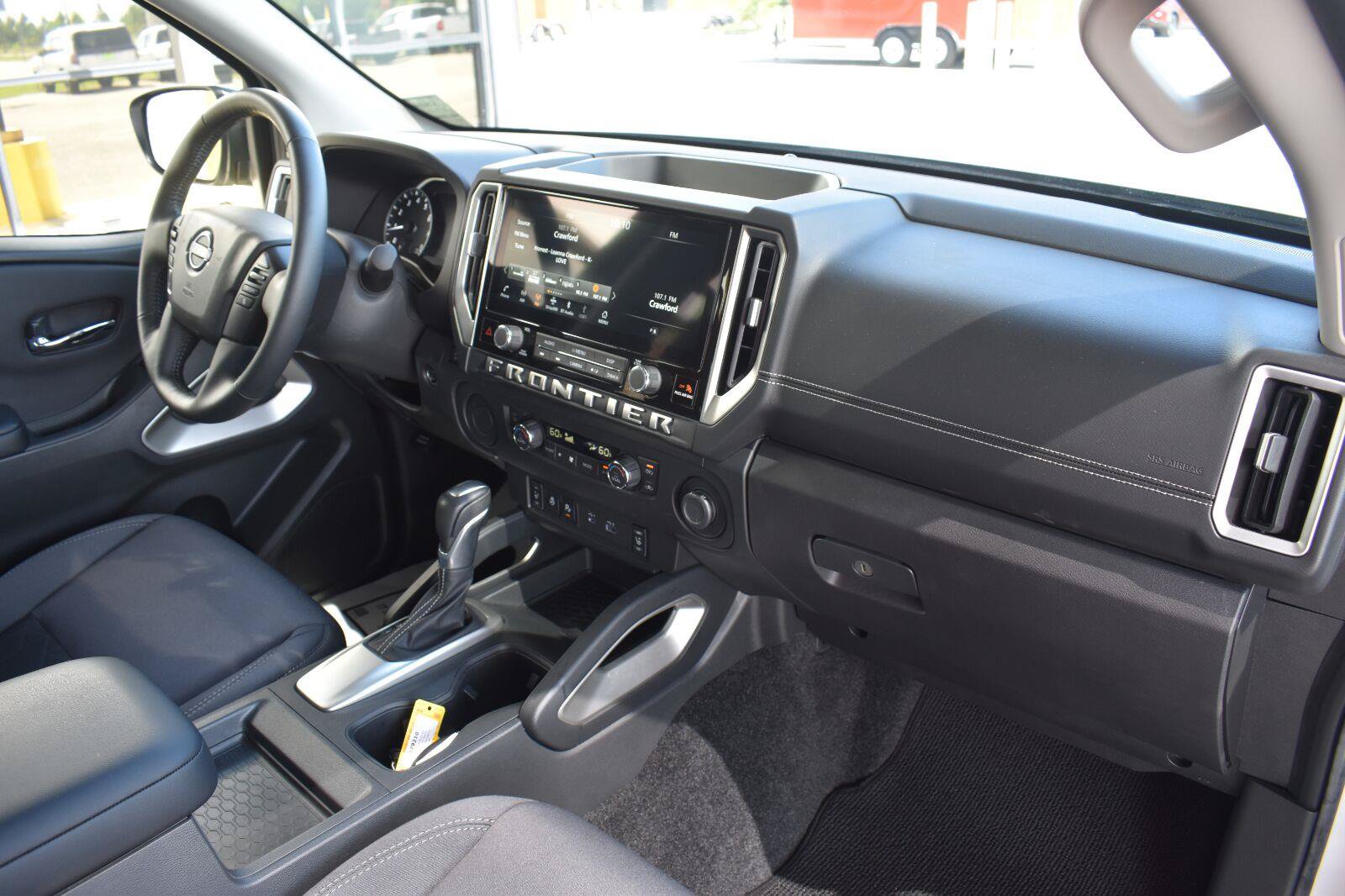 Certified 2025 Nissan Frontier SV w/ SV Convenience Package RWD image 61