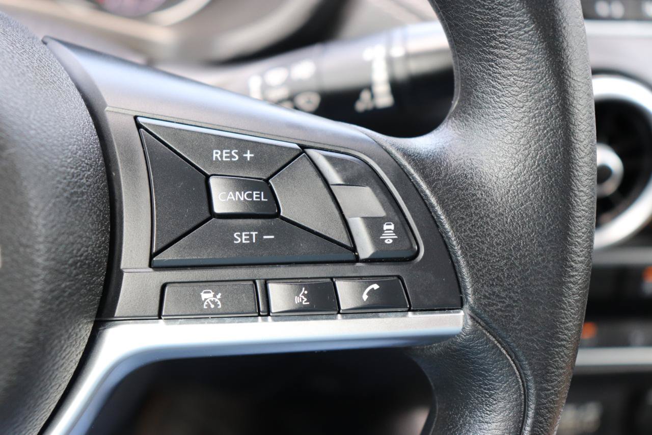 Used 2024 Nissan Sentra SV FWD image 28