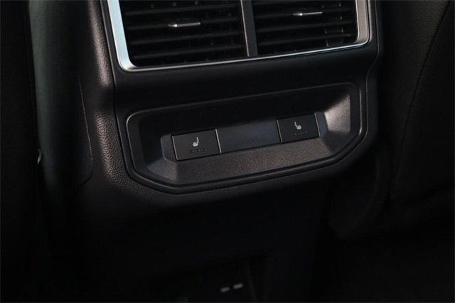 New 2026 Volkswagen Atlas Cross Sport SEL R-Line image 25