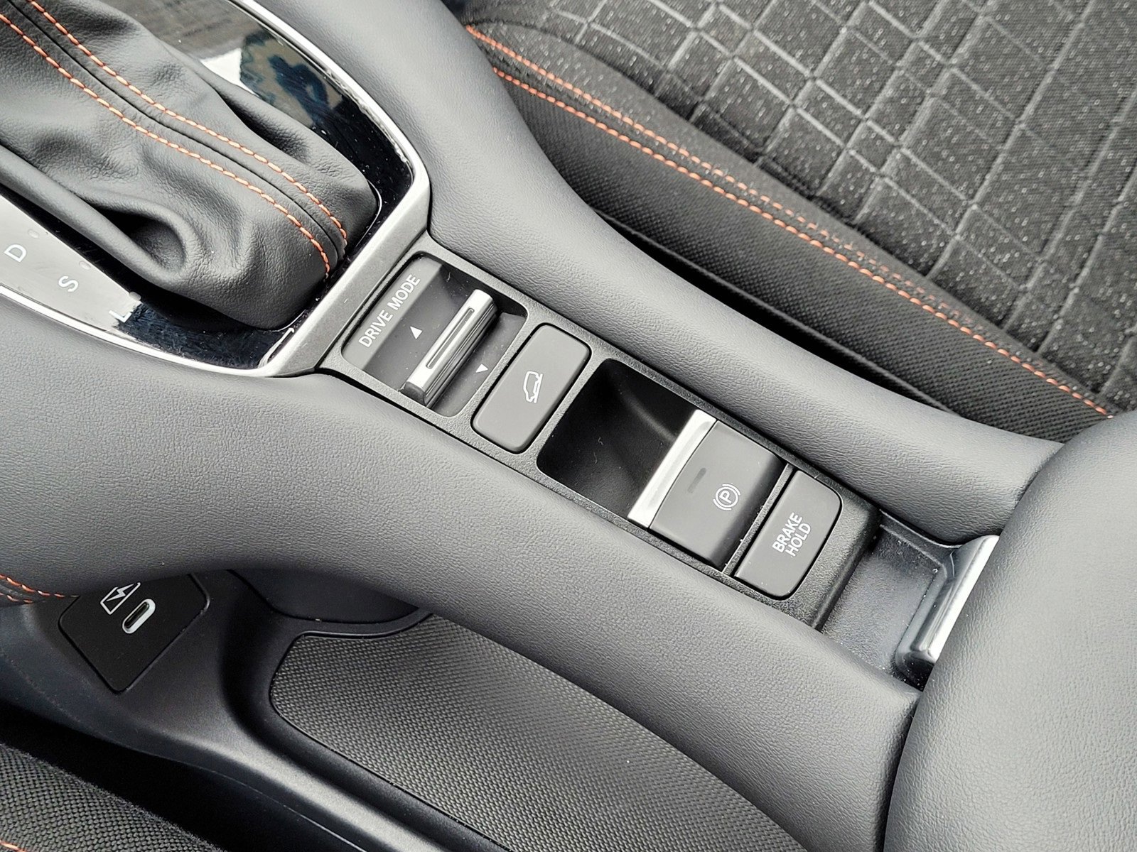 Certified 2024 Honda HR-V Sport image 27