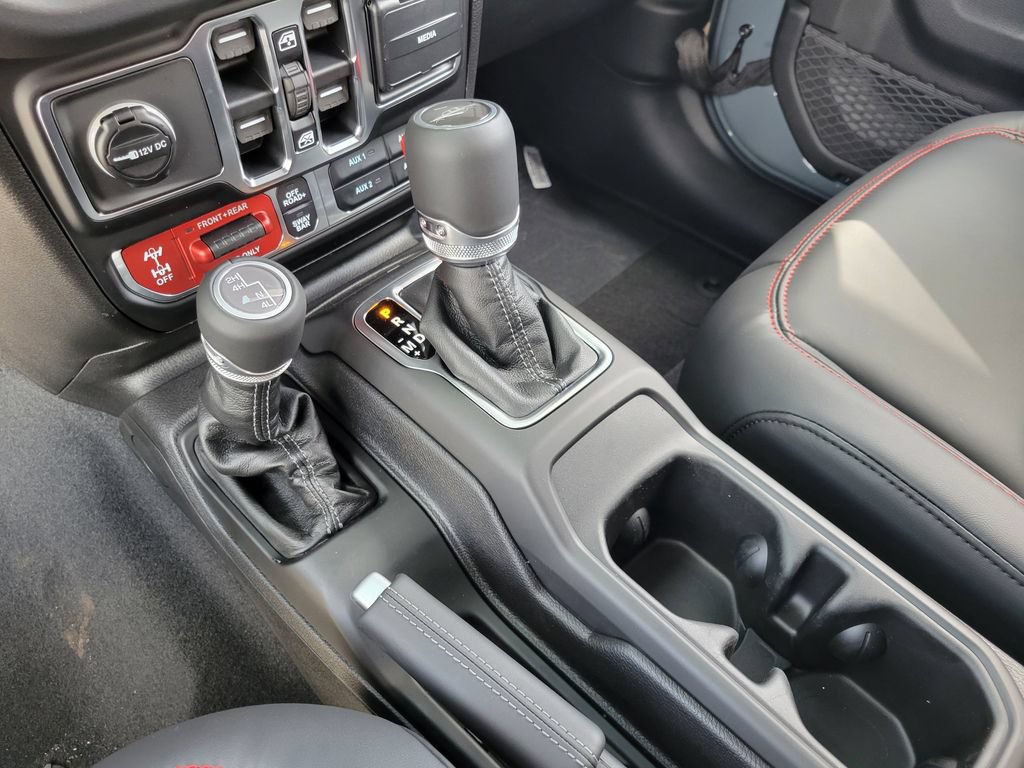 New 2026 Jeep Gladiator Rubicon w/ Safety Group AWD/4WD image 15