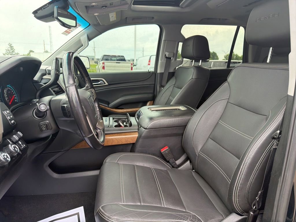 Used 2020 GMC Yukon Denali w/ Denali Ultimate Package AWD/4WD image 23