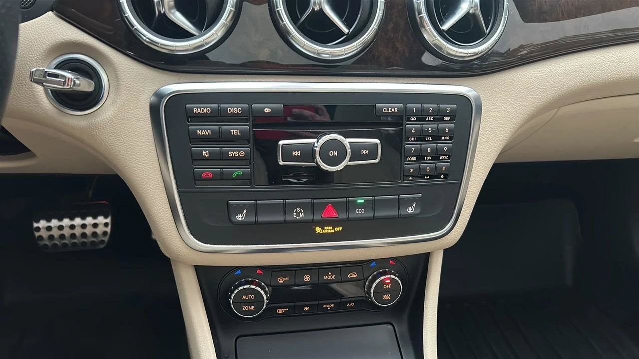 Used 2014 Mercedes-Benz CLA 250 image 23