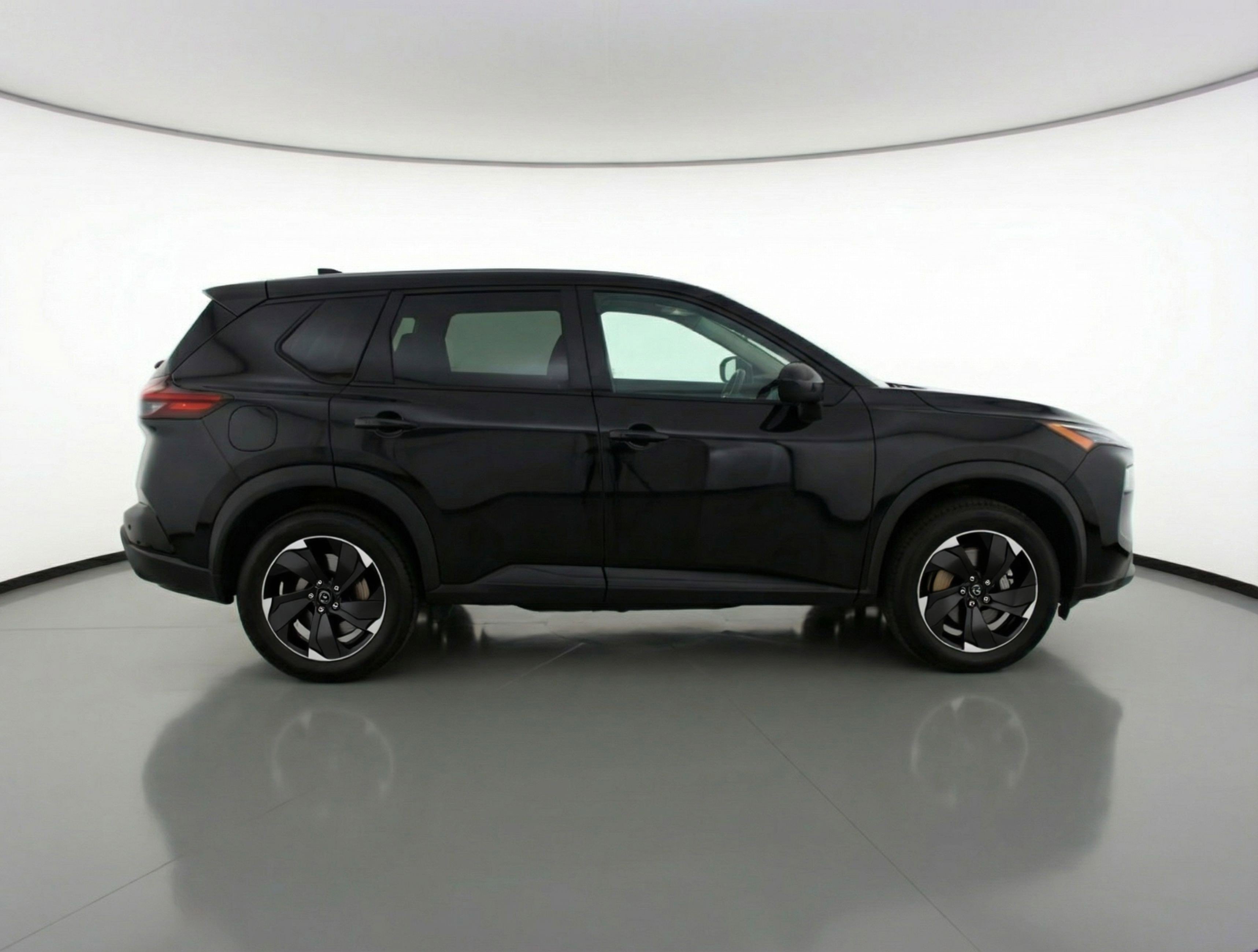 Used 2025 Nissan Rogue SV image 11