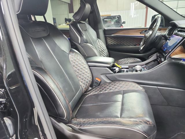 Used 2024 Jeep Grand Cherokee L Summit image 33