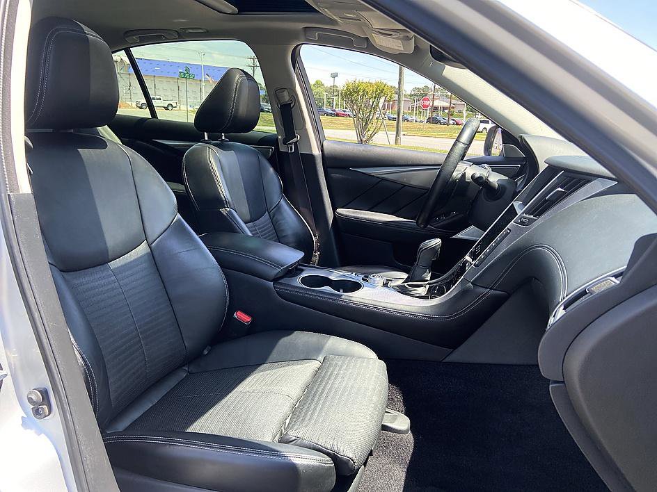 Used 2020 INFINITI Q50 Sport w/ Cargo Package RWD image 18