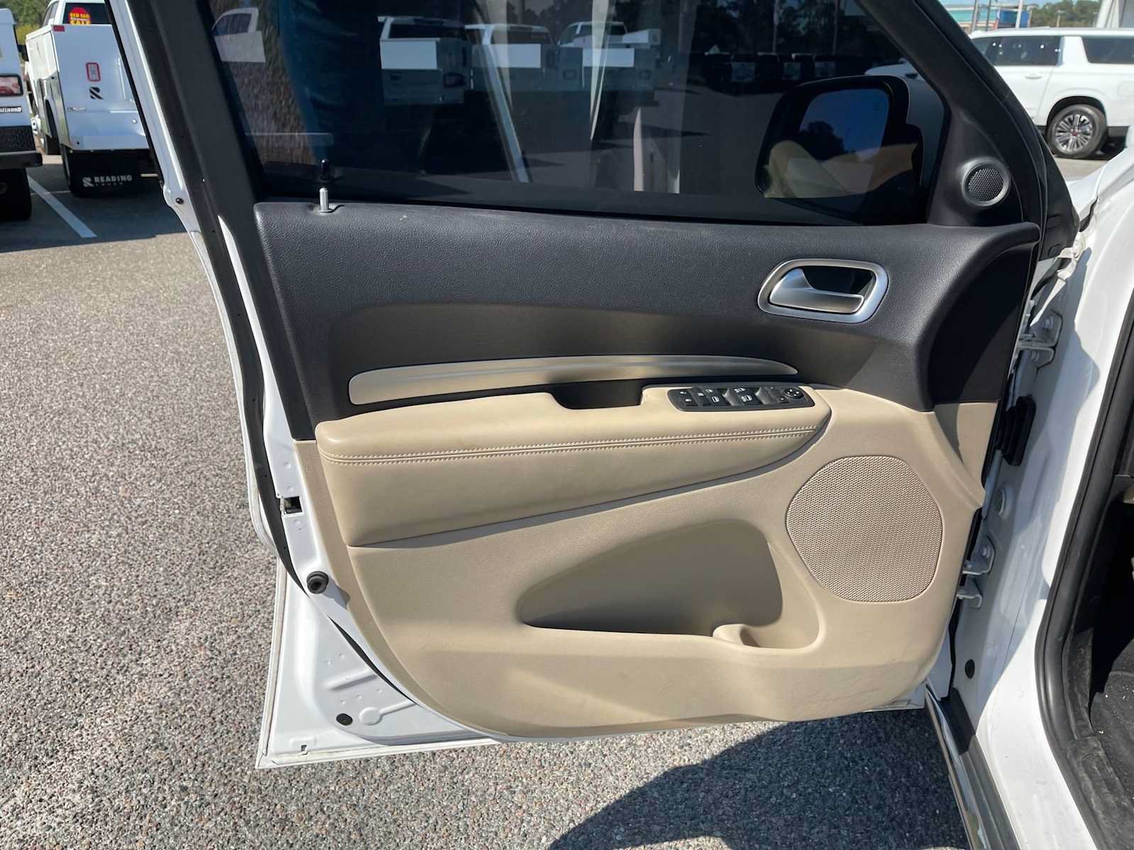Used 2019 Dodge Durango SXT w/ 3rd Row Seating Group AWD/4WD image 10