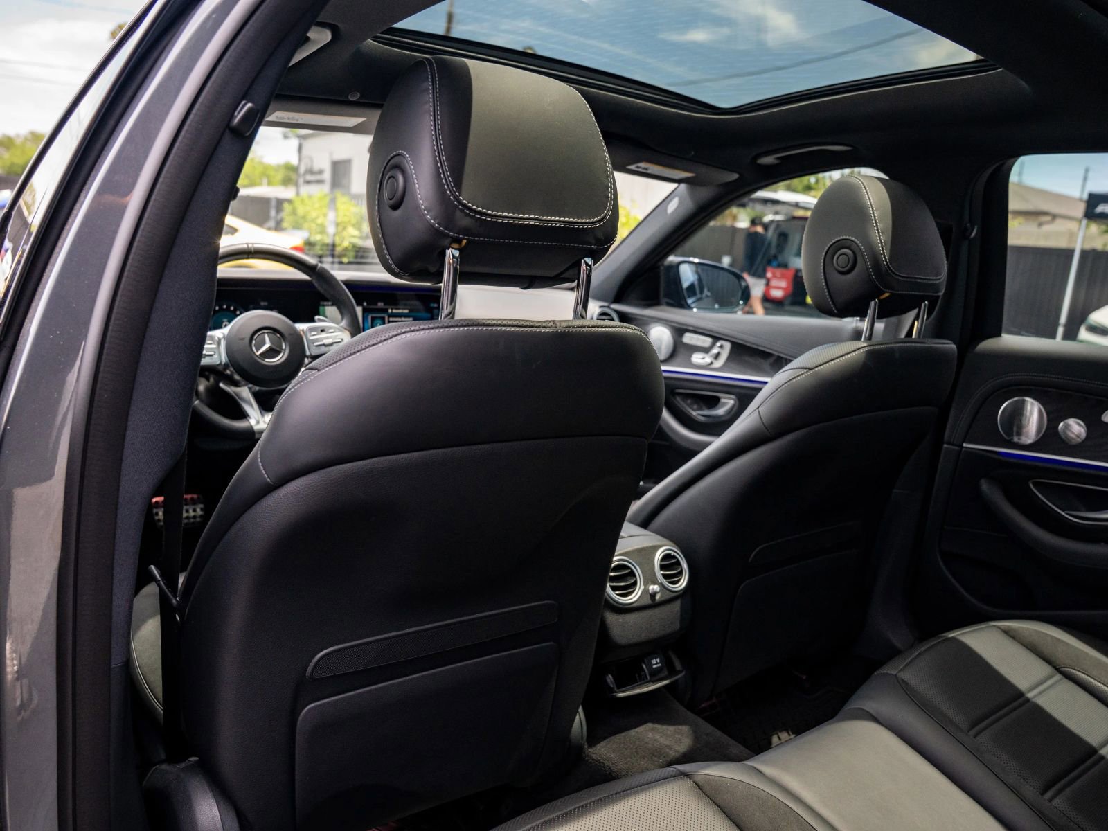 Used 2019 Mercedes-Benz E 53 AMG 4MATIC Sedan image 40