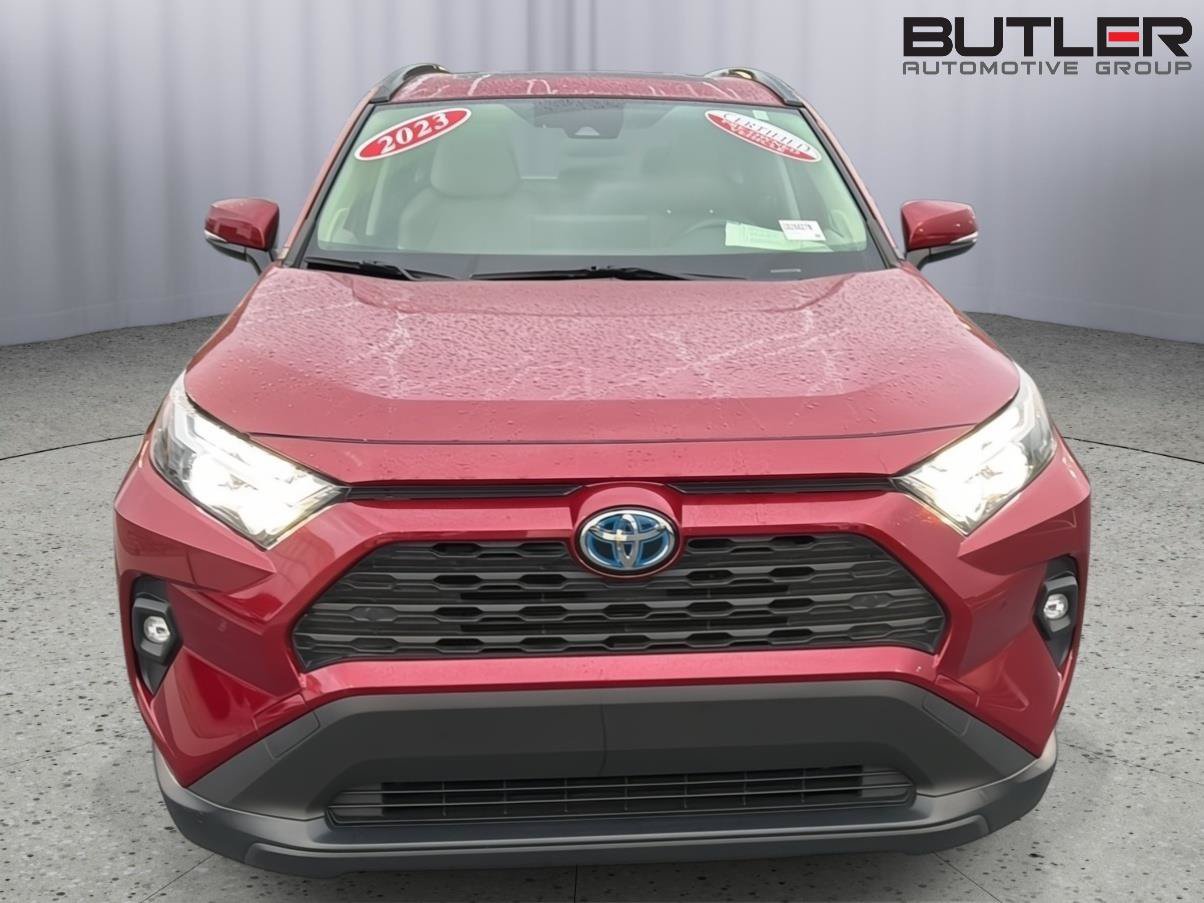 Certified 2023 Toyota RAV4 XLE Premium AWD/4WD image 9