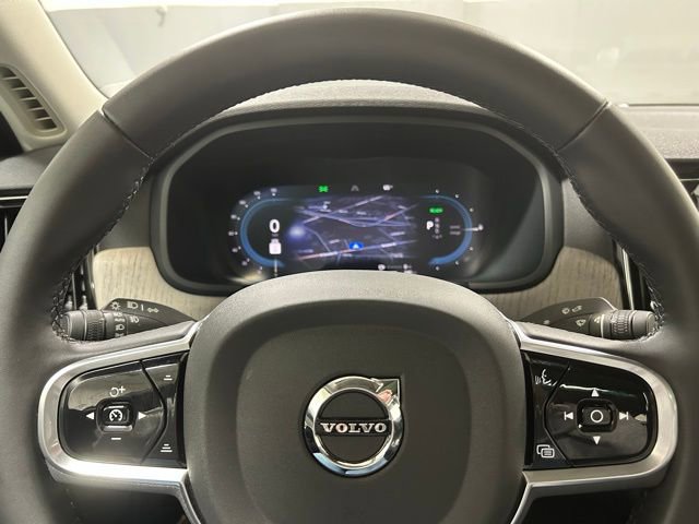 Used 2025 Volvo S90 T8 Plus image 14