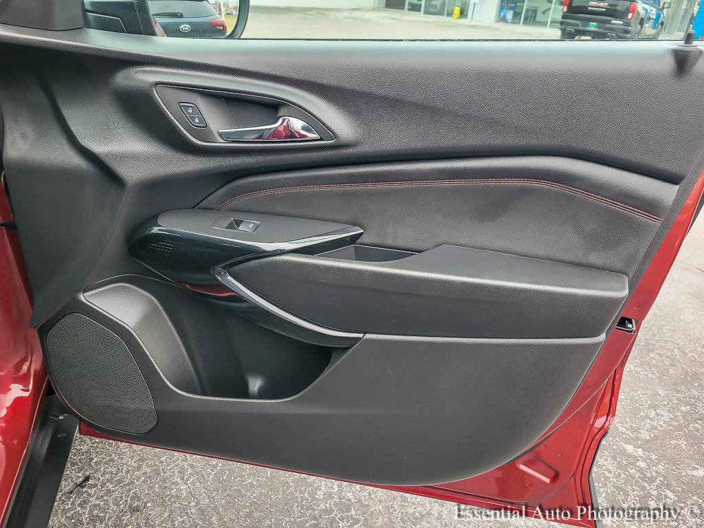 Certified 2025 Chevrolet Trax RS w/ Driver Confidence Package image 26