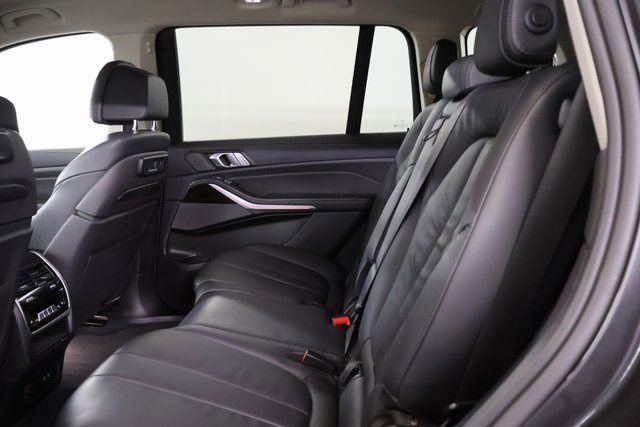 Used 2020 BMW X7 xDrive40i w/ Premium Package image 28