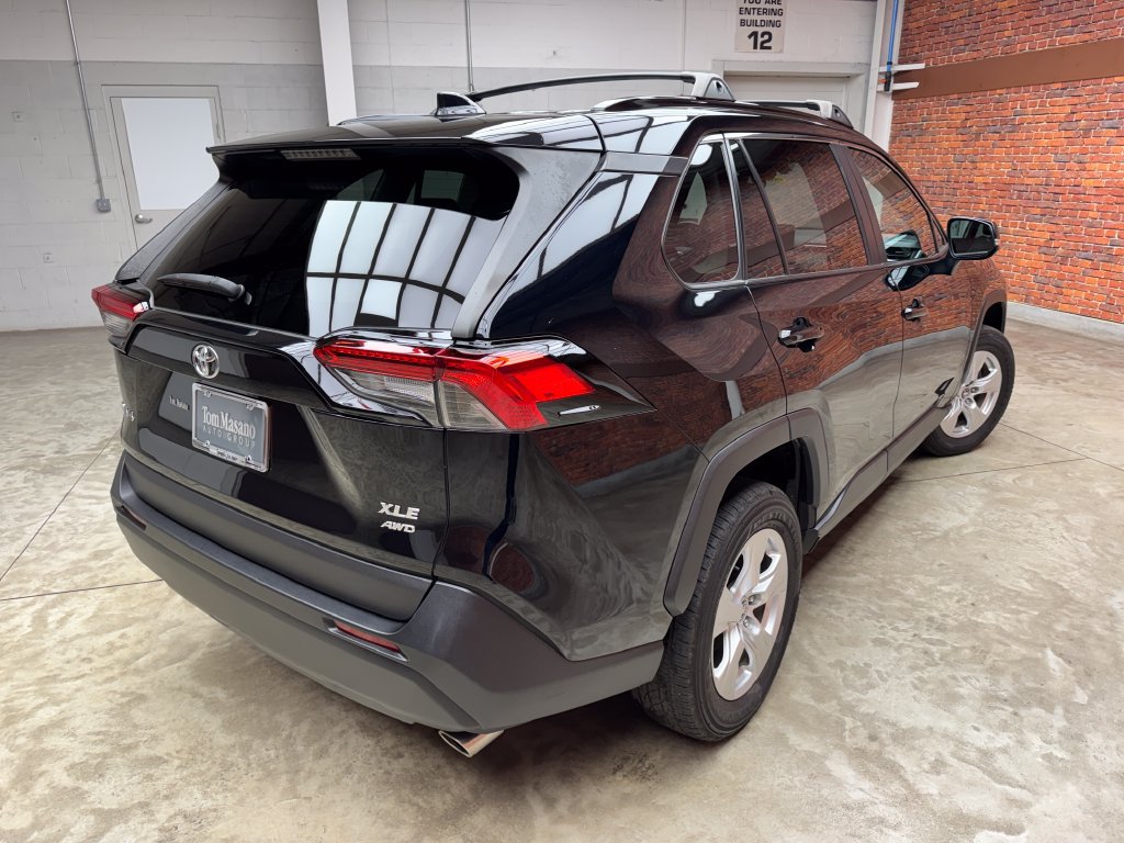 Used 2020 Toyota RAV4 XLE w/ Convenience Package AWD/4WD image 6