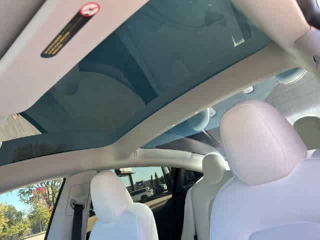 Used 2023 Tesla Model 3 Standard Range RWD image 16