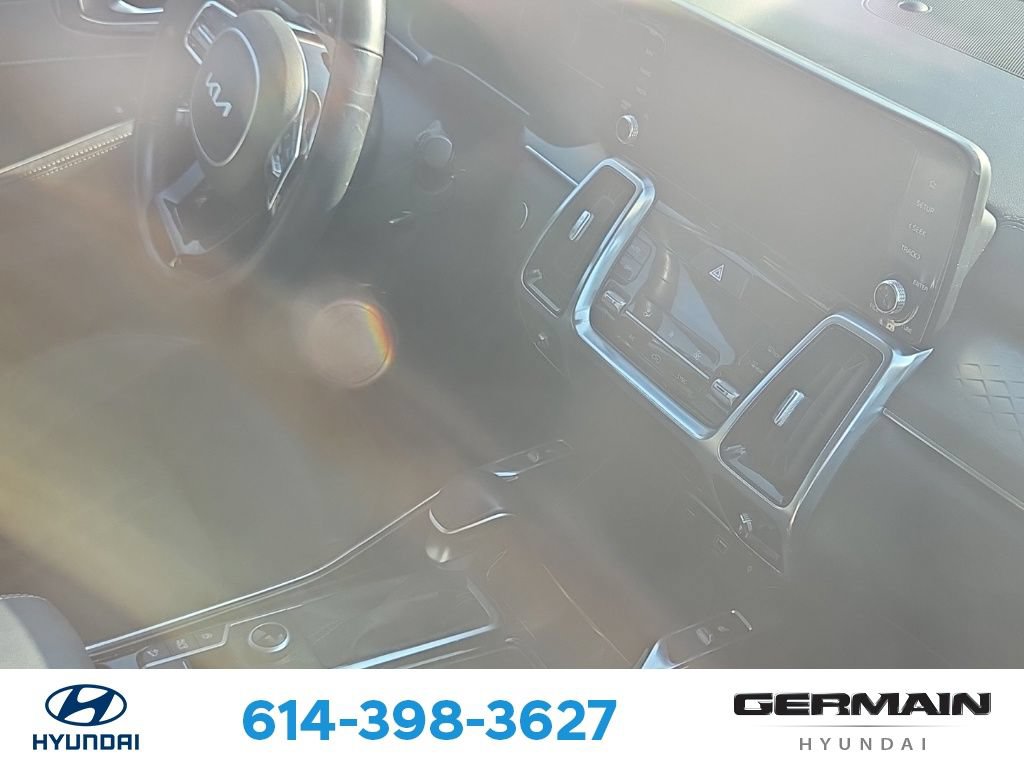Used 2022 Kia Sorento SX AWD/4WD image 13