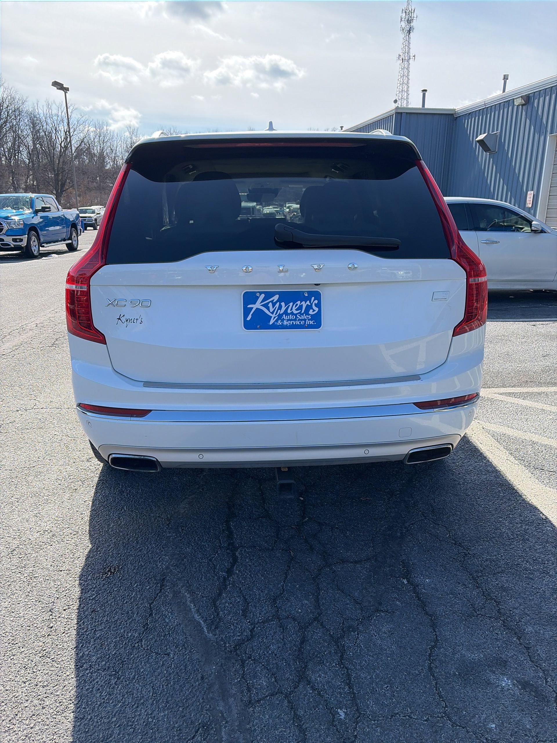 Used 2021 Volvo XC90 T8 Inscription Expression AWD/4WD image 4