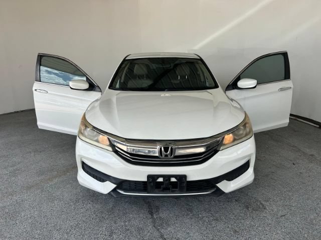 Used 2017 Honda Accord LX image 5