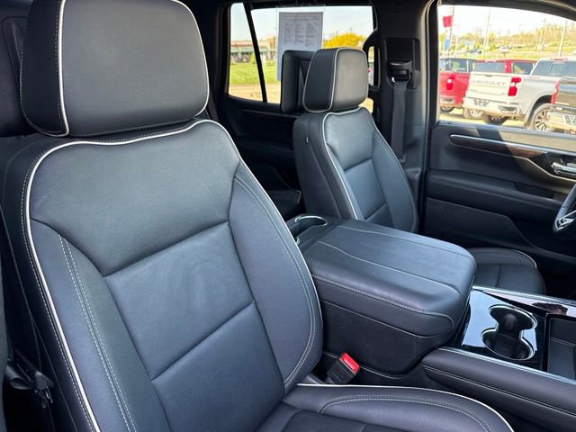 Used 2025 Chevrolet Tahoe Premier AWD/4WD image 31