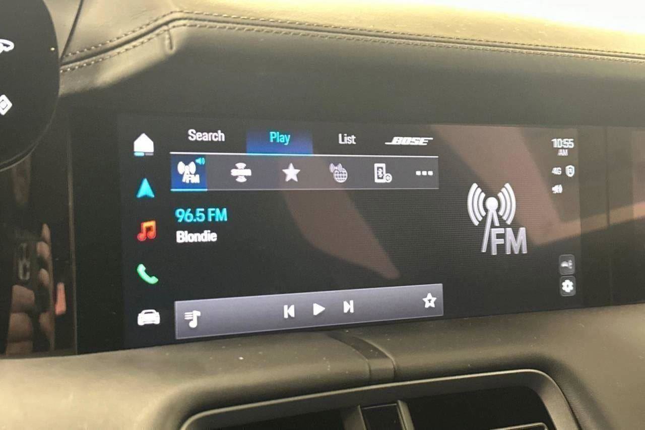 New 2025 Porsche Taycan 4S image 34