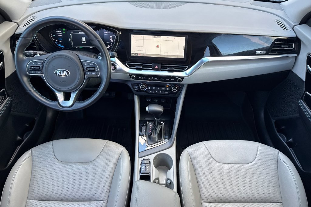 Used 2021 Kia Niro EX Premium FWD image 13